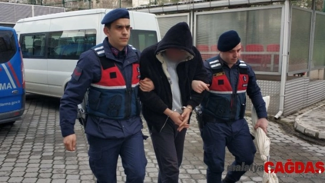 Çaldığı tabancayı sattı