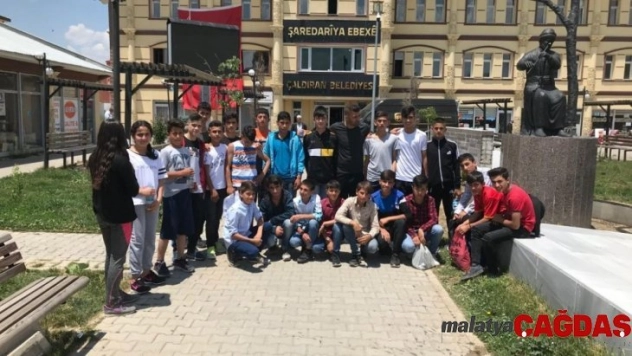 Çaldıran Belediyesinden gençlere destek