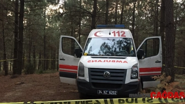 Çalınan ambulans incelemelerin ardından olay yerinden kaldırıldı