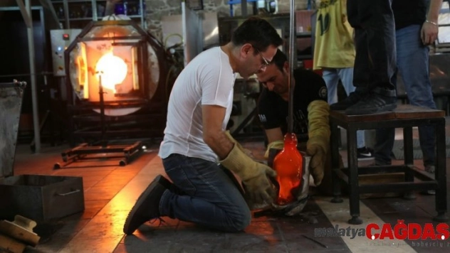 Cam Sanatları Merkezi Mustafa Ağatekin'i ağırladı