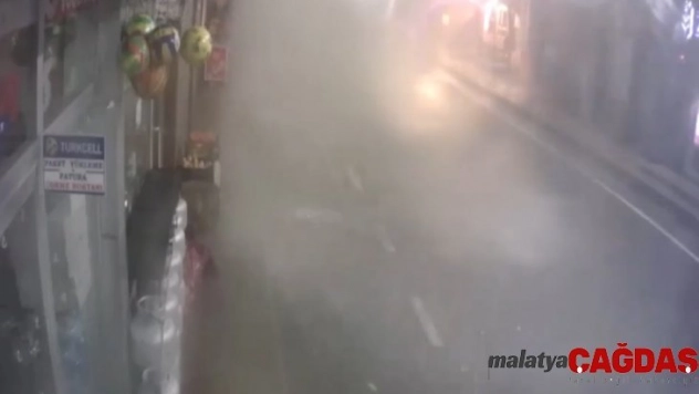 Çamlıhemşin'de şiddetli yağış ve fırtına