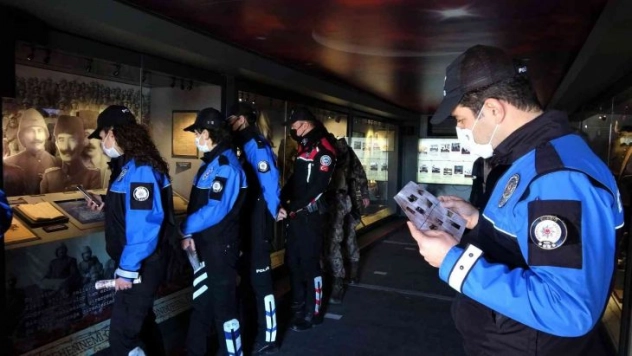 Çanakkale Savaşları Mobil Müzesi'nin 36'ıncı durağı Elazığ oldu