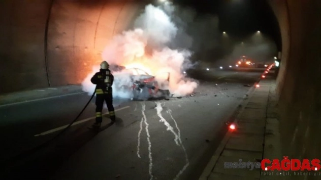 Cankurtaran Tüneli'nde kaza: 1 ölü, 2 yaralı