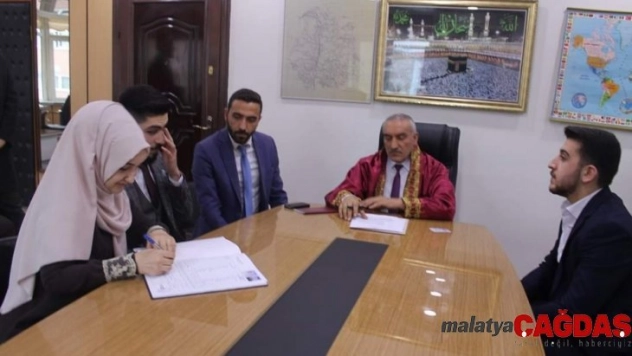 Çaycuma Müftülüğünde ilk resmi nikah kıydı