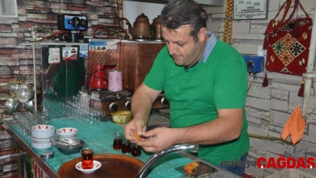 Çayın yanında şeker yerine kayısı