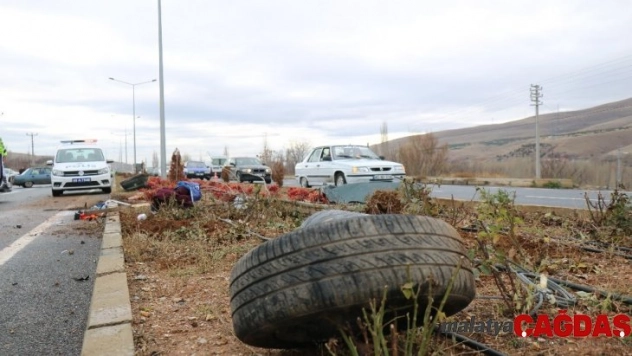 Cenazeye giden aile kazada yok oldu