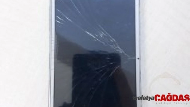 Cep telefonu hırsızı suçüstü yakalandı