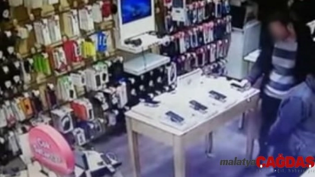 Cep telefonu hırsızlığı zanlısı yakalandı