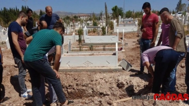 Cesedi bulunan kayıp gencin cenazesi toprağa verildi