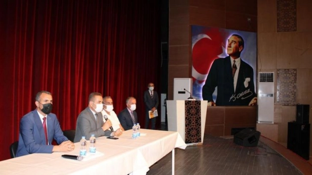 Ceyhan'da sanayi yatırımlarında ihtiyaç duyulacak elemanlar için kurs açılacak