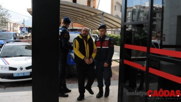 Cezaevi firarisi saklandığı dairede yakalandı