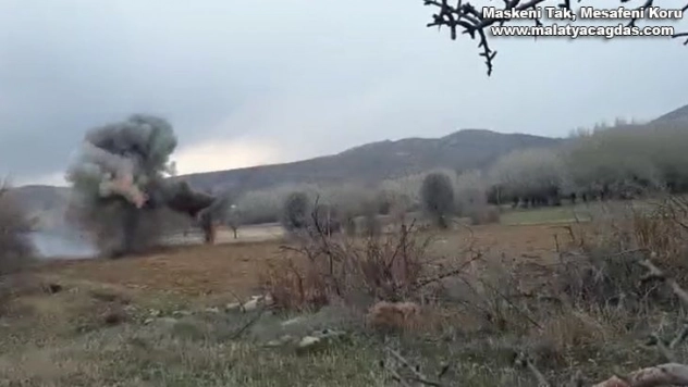 Çiftçi tarlasında buldu, jandarma ekipleri imha etti