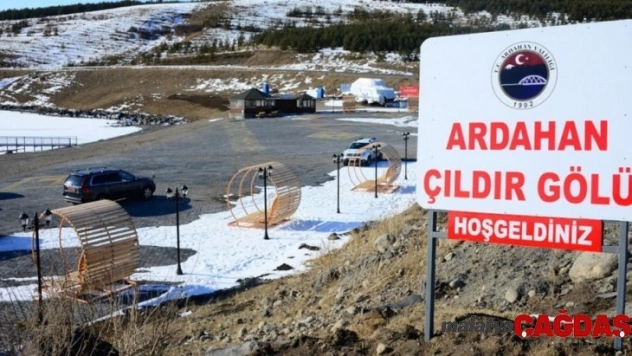 Çıldır Gölü Kenarında başlatılan rekreasyon projesi çalışması tamamlandı