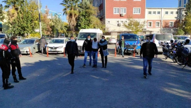 Cinayet zanlısı baba ve oğlu kıskıvrak yakalandı