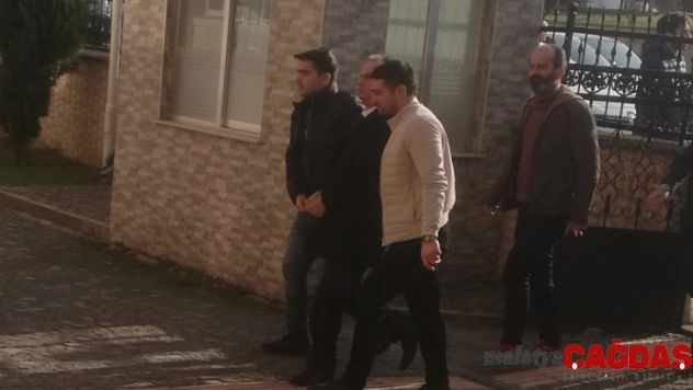 Cinayet zanlısı teslim oldu