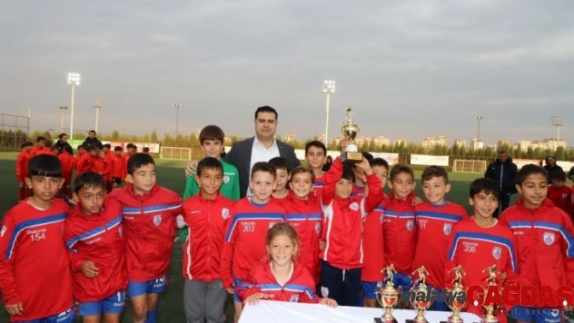 Çocuk Hakları Futbol Turnuvasının Şampiyonu Altınordu oldu