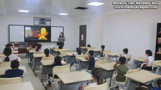 Çocuklar Müzeler Haftasını gezerek değerlendirdi