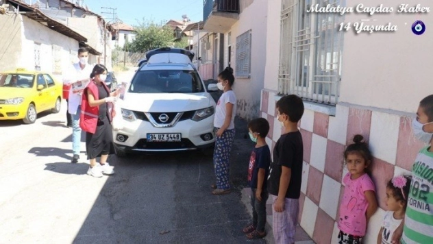 Çocuklara hijyen artırıcı oyuncaklı sabun