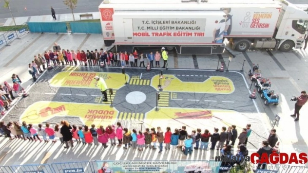 Çocuklara uygulamalı trafik eğitimi