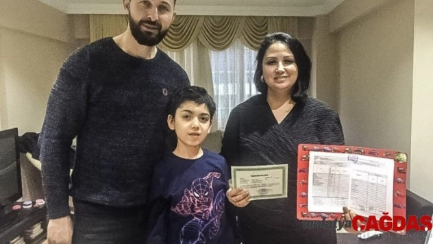 Çok özel karne sevinci