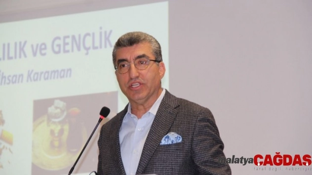 Çorum'da 'Bağımlılık ve Gençlik'konferansı