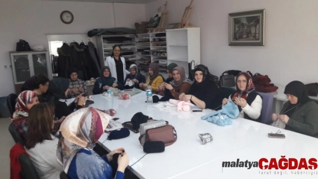 Çorum'lu kadınlardan İdlib'e yardım