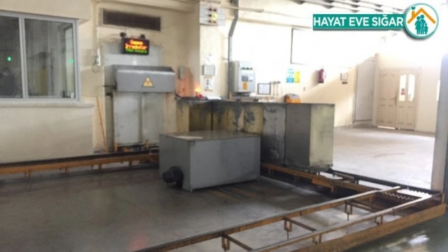 Covid-19 testinde kullanılan eküvyon çubukları böyle sterilize ediliyor