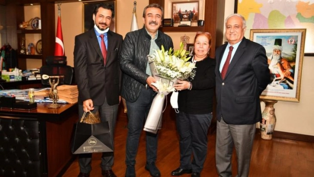 Çukurova Belediyesi'nde sosyal denge tazminatı 2 bin 500 lira