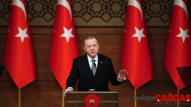 Cumhurbaşkanı Erdoğan: '200-250 bin mülteci sınırımıza doğru hareket halinde'