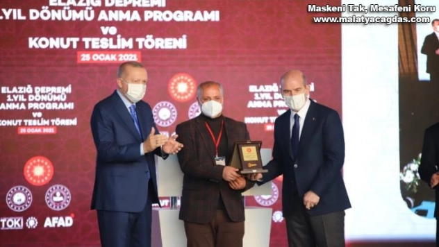 Cumhurbaşkanı Erdoğan: 'Elazığ'da 8 bin ailemizi yeni evlerine kavuşturmuş oluyoruz'