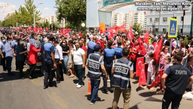 Cumhurbaşkanı Erdoğan'a Bağlar'da coşkulu karşılama