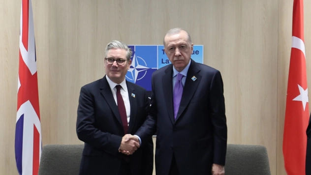 Cumhurbaşkanı Erdoğan, İngiltere Başbakanı'yla görüştü