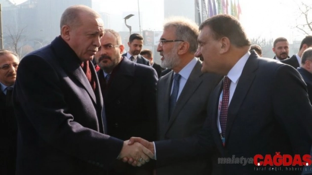 Cumhurbaşkanı Erdoğan, Malatya standını gezdi