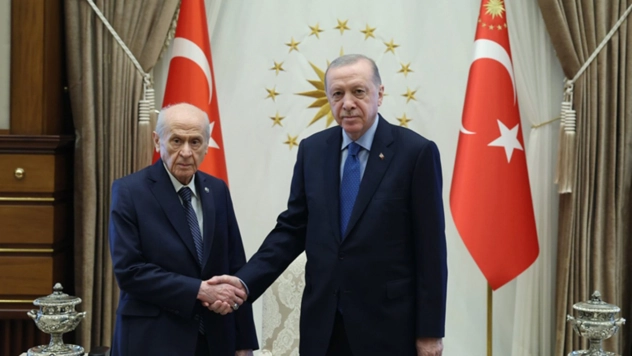 Cumhurbaşkanı Erdoğan, MHP Genel Başkanı Bahçeli'yi kabul etti