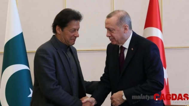 Cumhurbaşkanı Erdoğan, Pakistan Başbakanı Khan ile görüştü
