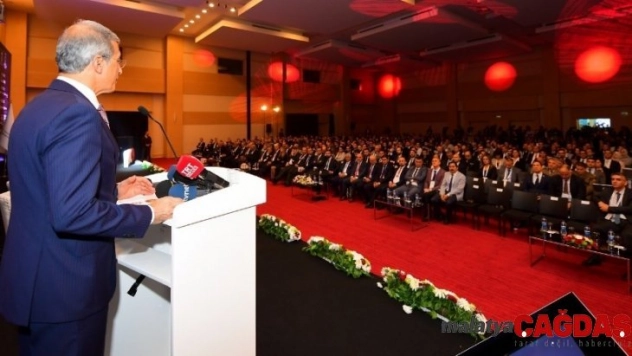 Cumhurbaşkanlığı Savunma Sanayii Başkanı Demir: 'Dünyanın siber ataklara ve saldırılara karşı işbirliği içinde olması gerektiğini düşünüyoruz'