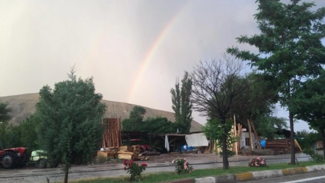 Darende de sağanak yağış etkili oldu