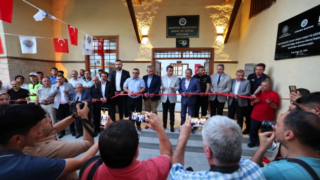 Darende'de sanat ve eğitim atölyesi açıldı