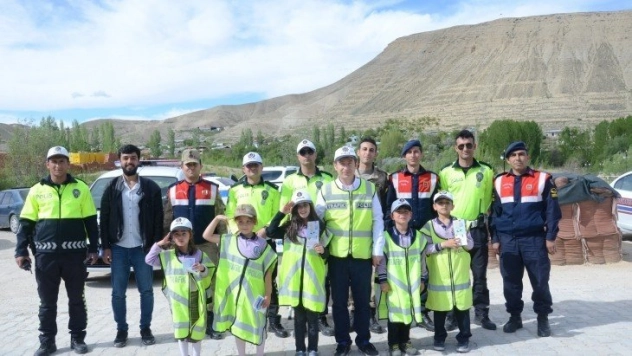 Darende'de Trafik Haftası etkinliği