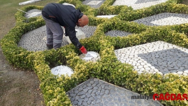 Darıca'da parklarda bakım ve onarım çalışmaları sürüyor