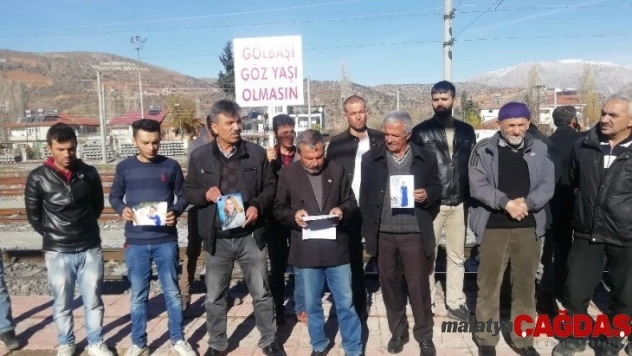 Demiryolunda meydana gelen ölümlü kazanın olduğu noktaya alt geçit yapılması isteniyor