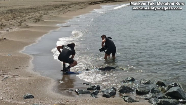Denizde boğuldu sanıldı, balık avlarken yakalandı