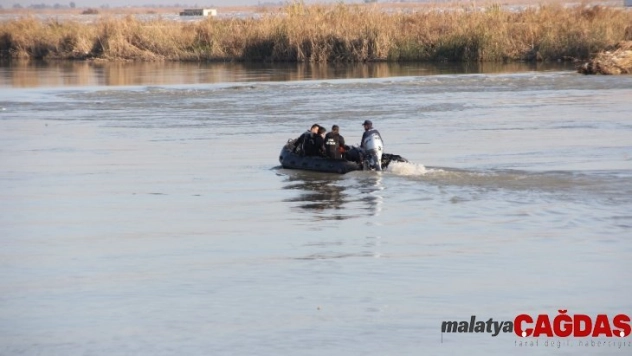 Denizde kaybolan iki bekçiyi arama çalışmaları 4'üncü günde de sürüyor