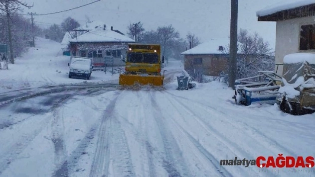 Denizli Büyükşehir Belediyesi'nden kar mesaisi