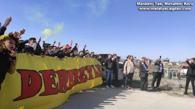 Taraftardan Yeni Malatyaspor'a moral