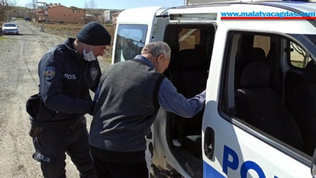 Deprem bölgesi Elazığ'da yaşlı ve hastalar için ekipler görevde