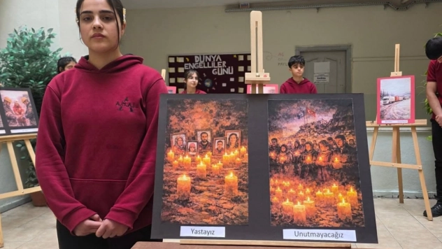 Deprem şehitleri Özalp'ta anıldı