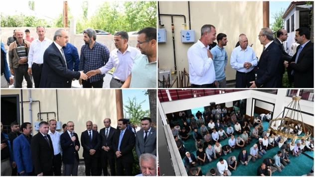 Deprem Sonrası Camiler Yeniden Yükseliyor