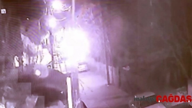 Deprem sonrası eline aldığı bıçakla 160 aracın lastiğini patlattı