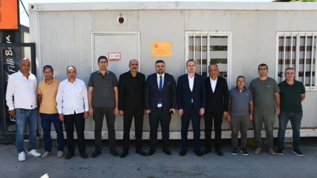 Deprem sonrası fedakârca görev yapan köy korucularına teşekkür ziyareti